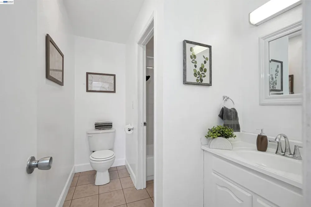 260 Industrial Pkwy #47 Hayward, CA 94544
