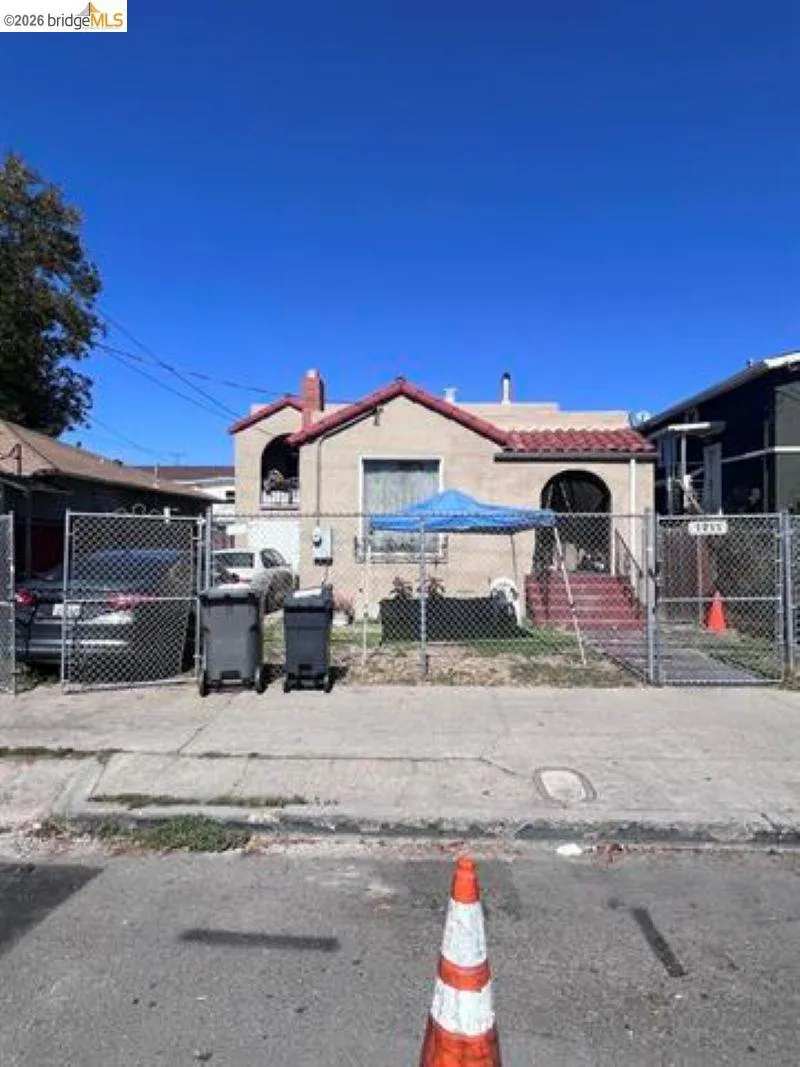 1211 96Th Ave Oakland, CA 94603