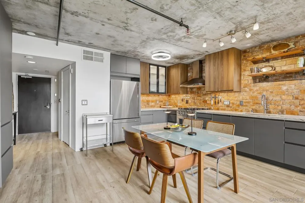 1780 Kettner Blvd #310 San Diego, CA 92101
