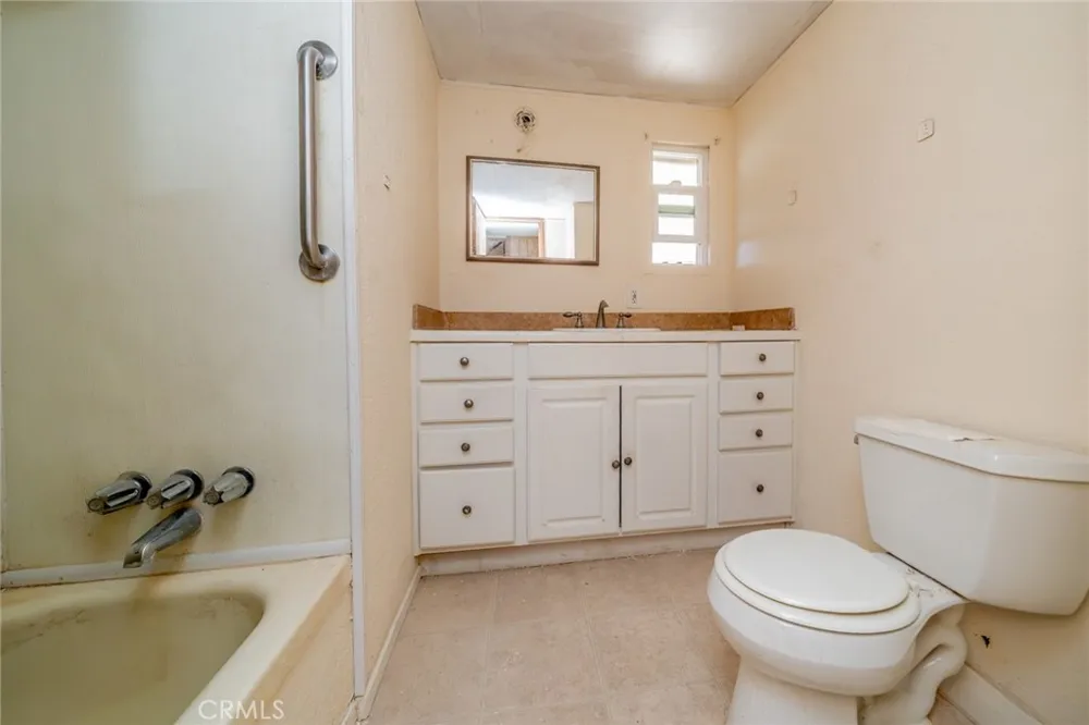 10200 Johnson #36 Phelan, CA 92371