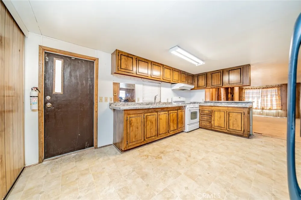 10200 Johnson #36 Phelan, CA 92371