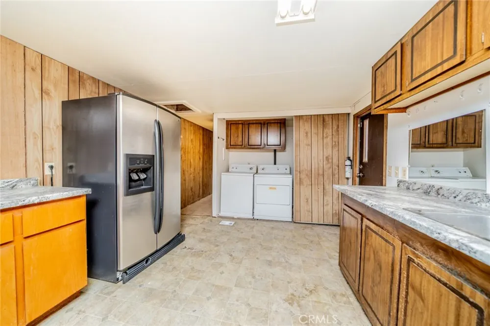 10200 Johnson #36 Phelan, CA 92371