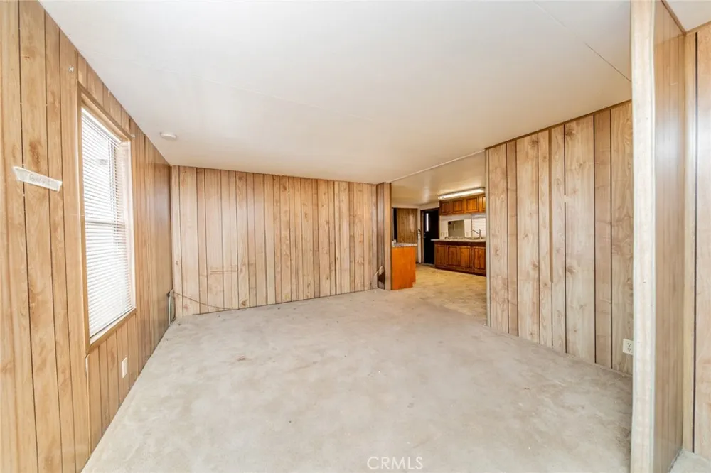 10200 Johnson #36 Phelan, CA 92371