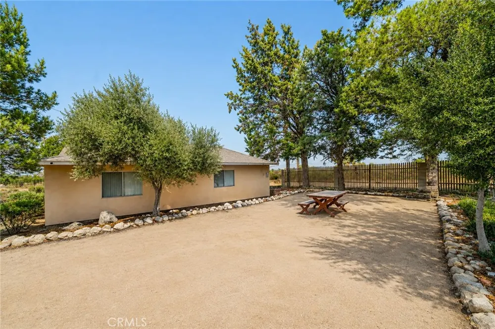 10200 Johnson #36 Phelan, CA 92371