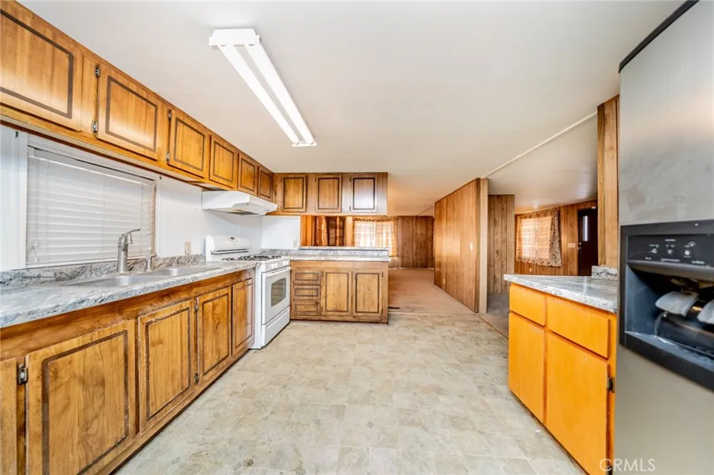 10200 Johnson #36 Phelan, CA 92371