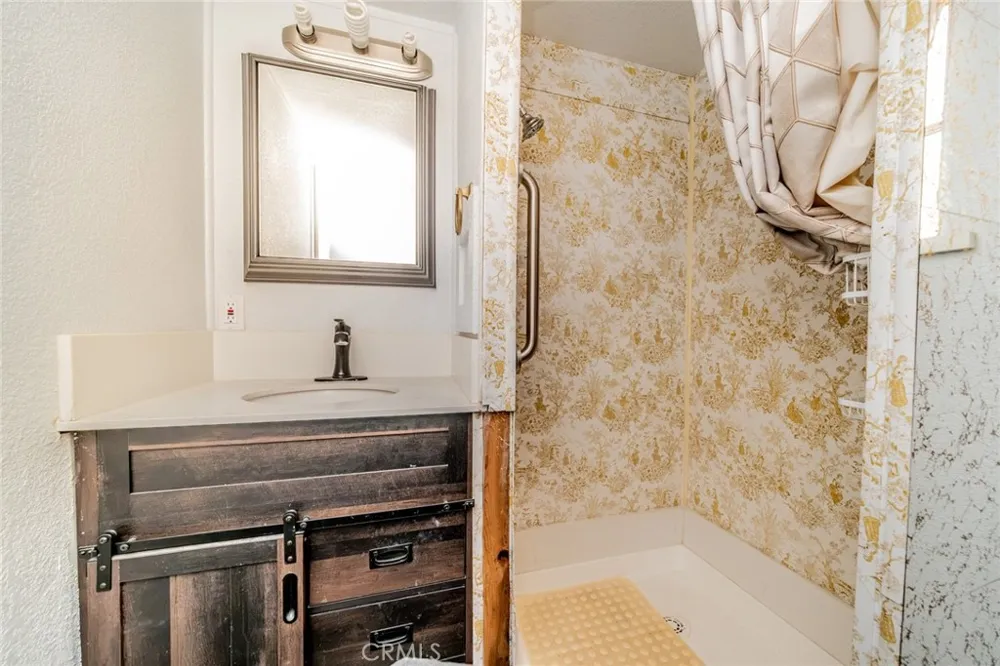 10200 Johnson #36 Phelan, CA 92371