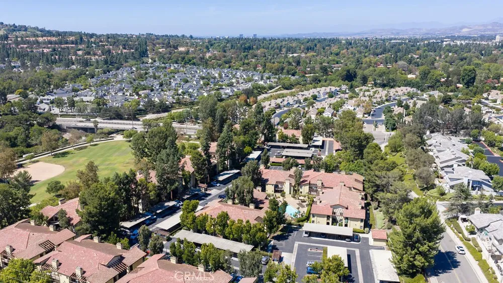 25661 Indian Hill #F Laguna Hills, CA 92653