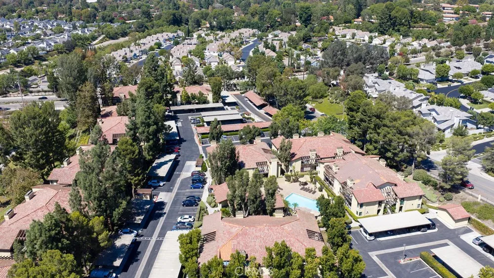25661 Indian Hill #F Laguna Hills, CA 92653