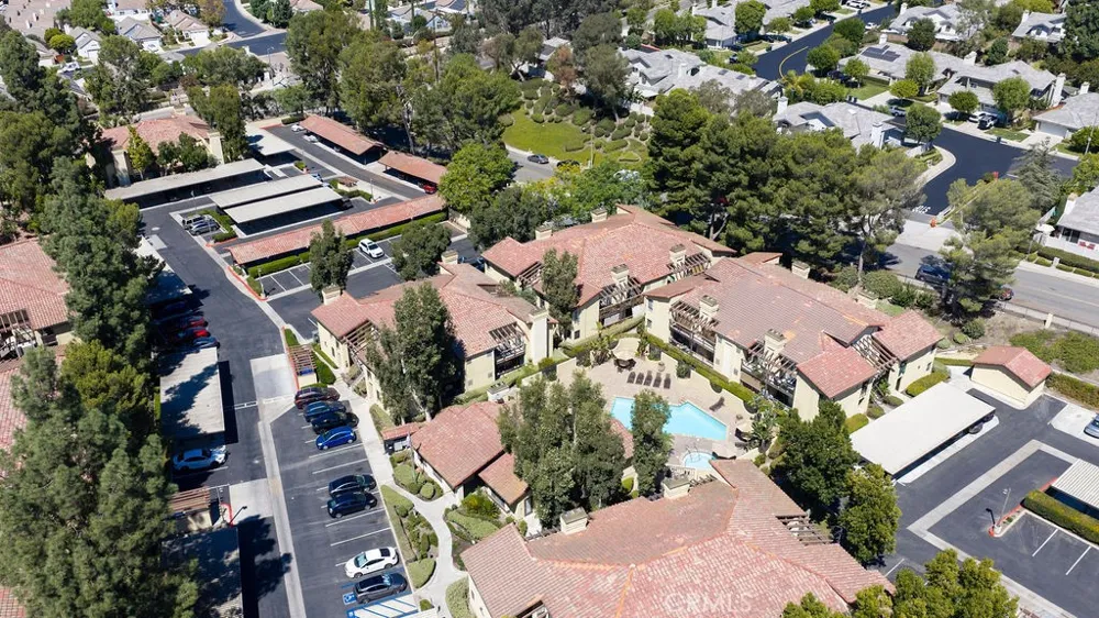 25661 Indian Hill #F Laguna Hills, CA 92653