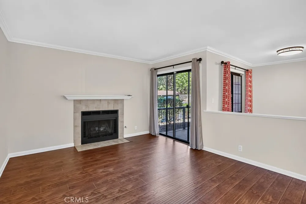 25661 Indian Hill #F Laguna Hills, CA 92653