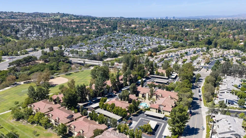 25661 Indian Hill #F Laguna Hills, CA 92653