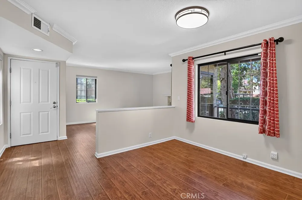 25661 Indian Hill #F Laguna Hills, CA 92653