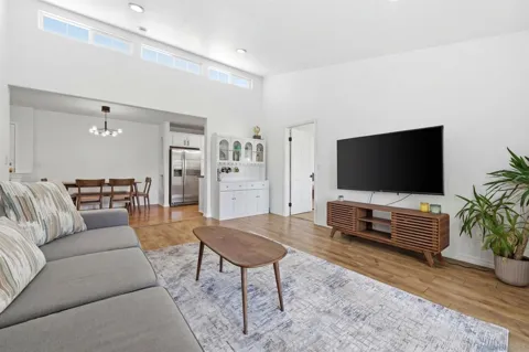 5055 Collwood #320