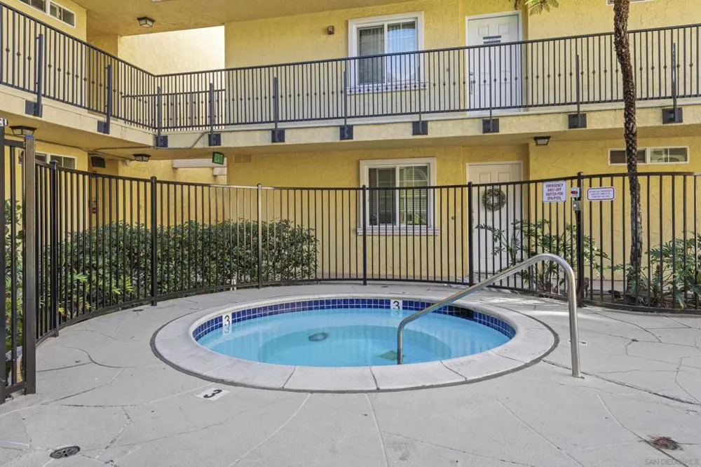 5055 Collwood #320 San Diego, CA 92115