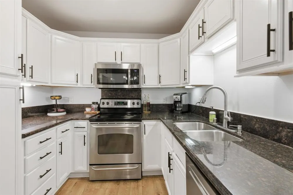 5055 Collwood #320 San Diego, CA 92115