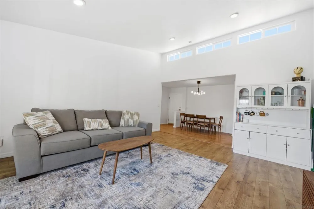 5055 Collwood #320 San Diego, CA 92115