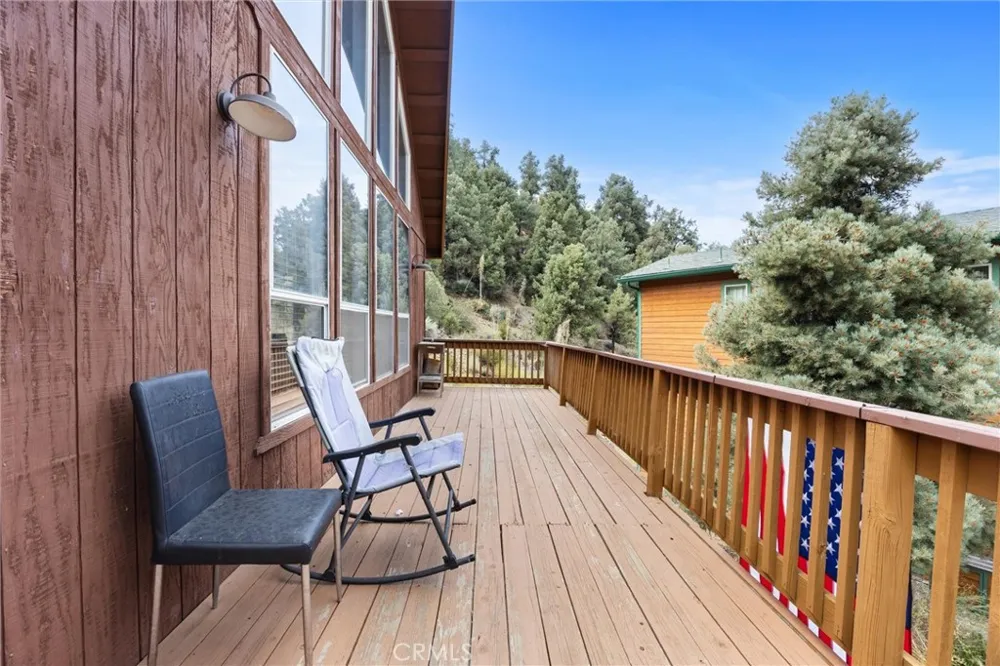 2513 Glacier Drive Frazier Park, CA 93225