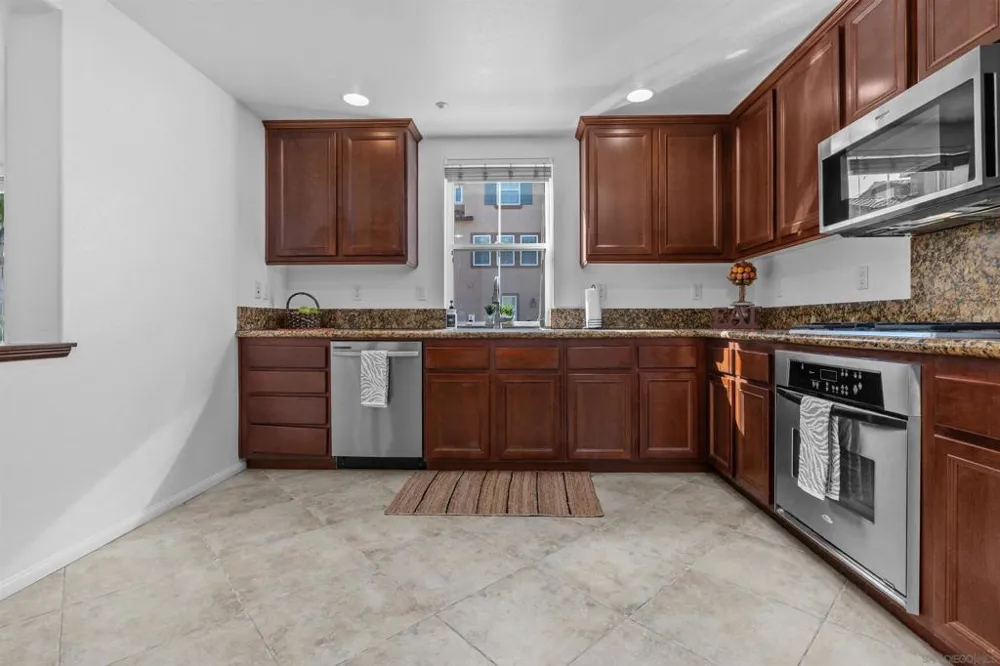 17007 Camino Marcilla #8 San Diego, CA 92127