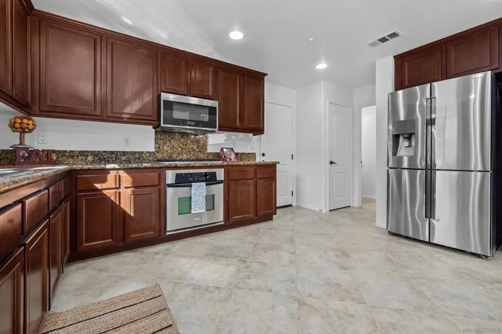 17007 Camino Marcilla #8 San Diego, CA 92127