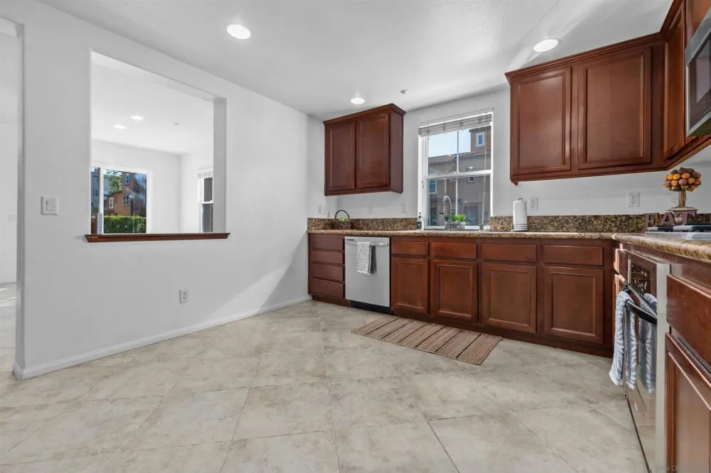 17007 Camino Marcilla #8 San Diego, CA 92127