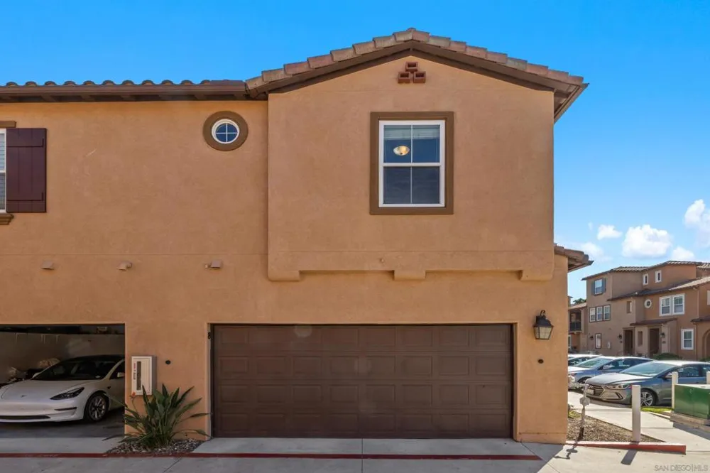 17007 Camino Marcilla #8 San Diego, CA 92127