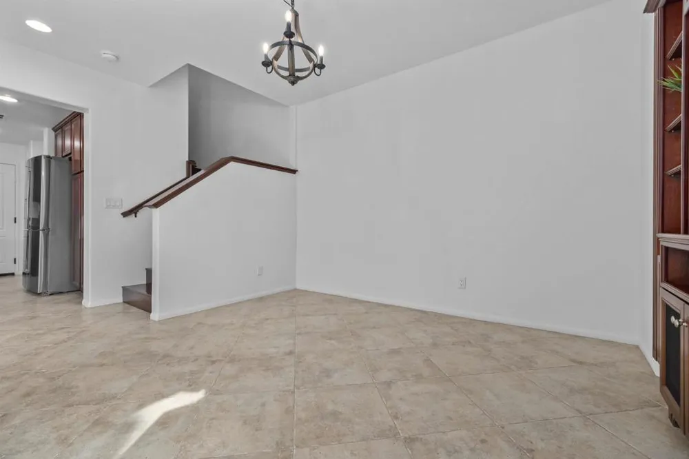 17007 Camino Marcilla #8 San Diego, CA 92127