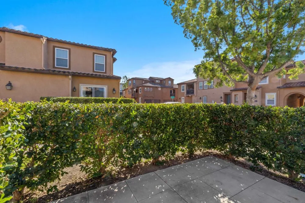 17007 Camino Marcilla #8 San Diego, CA 92127