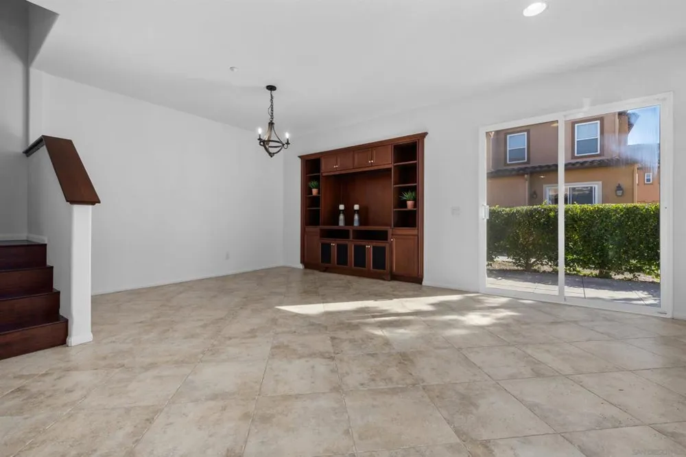 17007 Camino Marcilla #8 San Diego, CA 92127