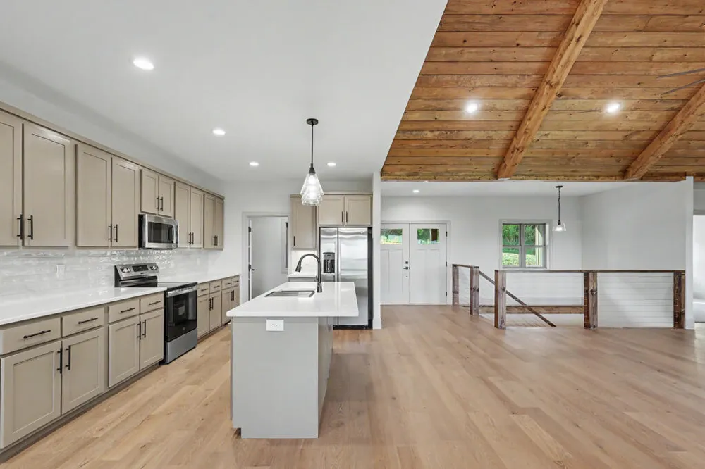 1306 Ramey Mountain Road Hiawassee, GA 30546