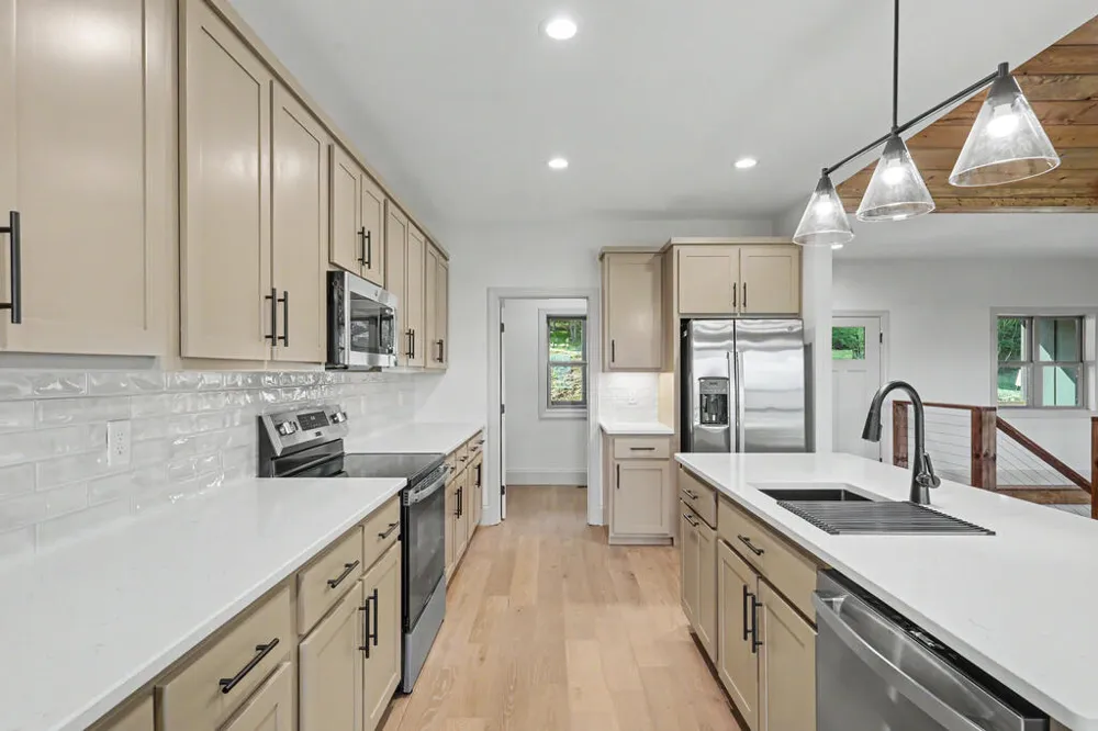 1306 Ramey Mountain Road Hiawassee, GA 30546