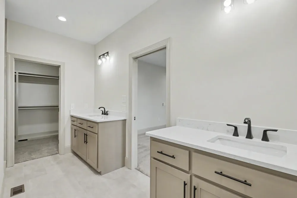 1306 Ramey Mountain Road Hiawassee, GA 30546