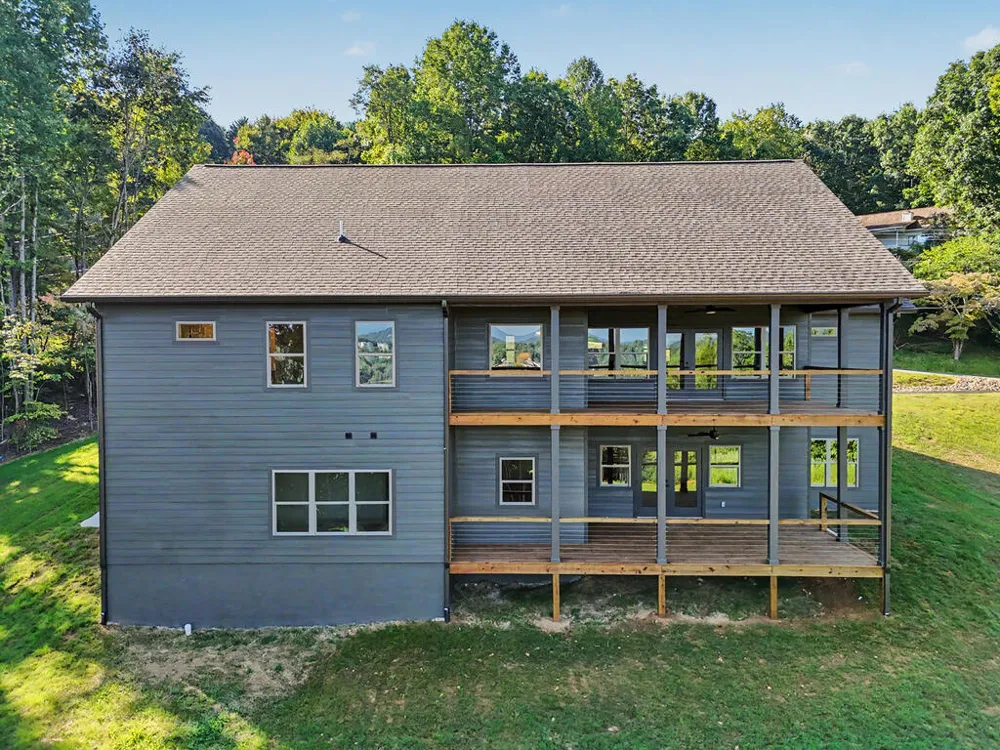 1306 Ramey Mountain Road Hiawassee, GA 30546