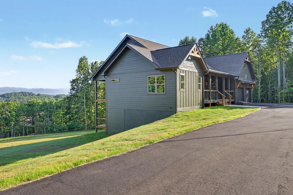 1306 Ramey Mountain Road Hiawassee, GA 30546
