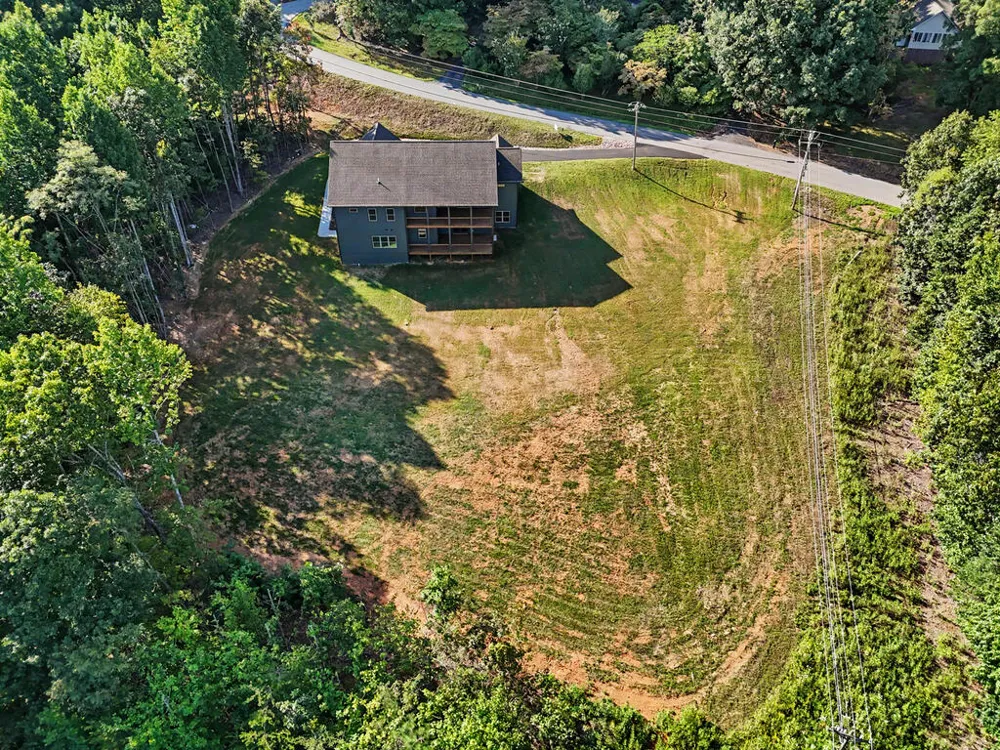 1306 Ramey Mountain Road Hiawassee, GA 30546