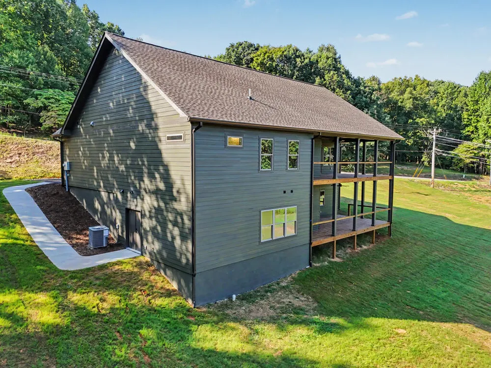 1306 Ramey Mountain Road Hiawassee, GA 30546