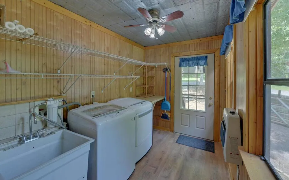 999 Old Mill Road Mineral Bluff, GA 30559
