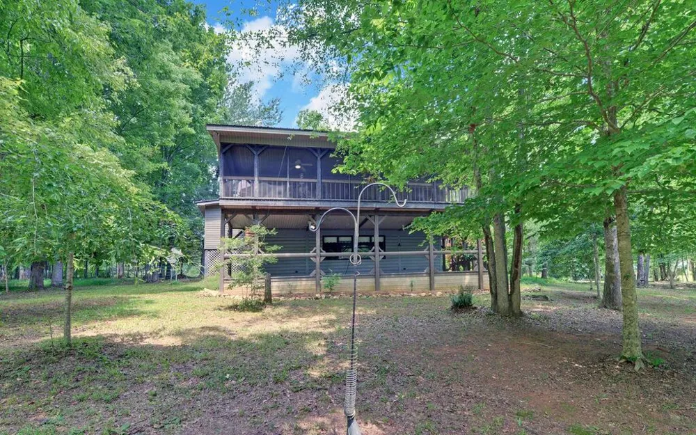999 Old Mill Road Mineral Bluff, GA 30559