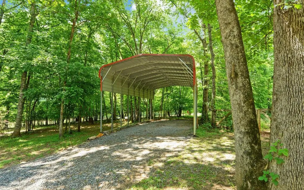 999 Old Mill Road Mineral Bluff, GA 30559