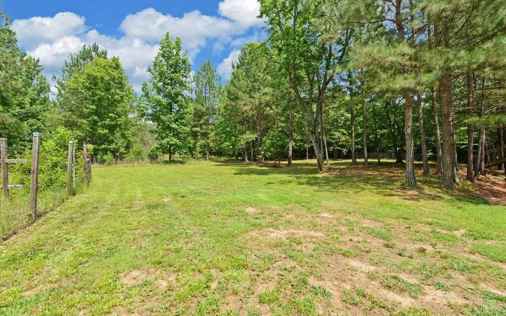 999 Old Mill Road Mineral Bluff, GA 30559