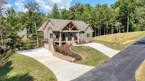 2079 Almont Road