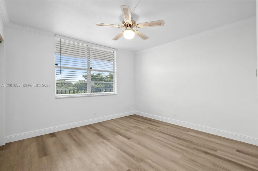 27 Abbey Ln #403 Delray Beach, FL 33446