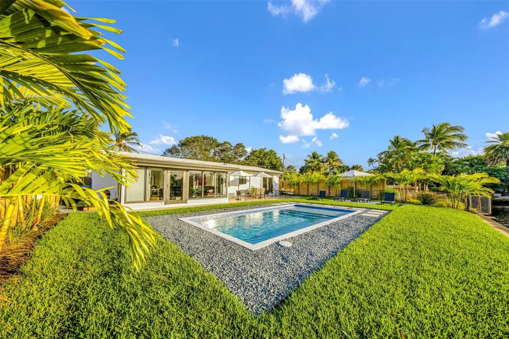2925 NE 1ST AVENUE Wilton Manors, FL 33334