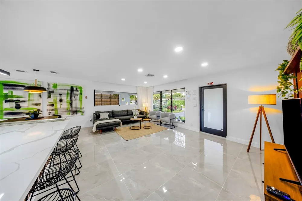 2925 NE 1ST AVENUE Wilton Manors, FL 33334