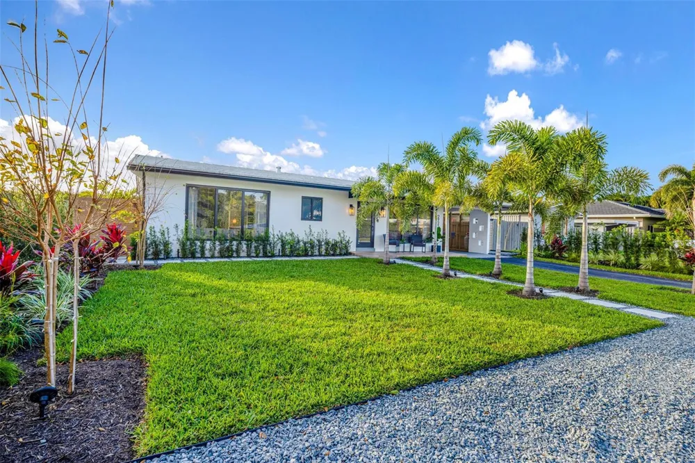 2925 NE 1ST AVENUE Wilton Manors, FL 33334