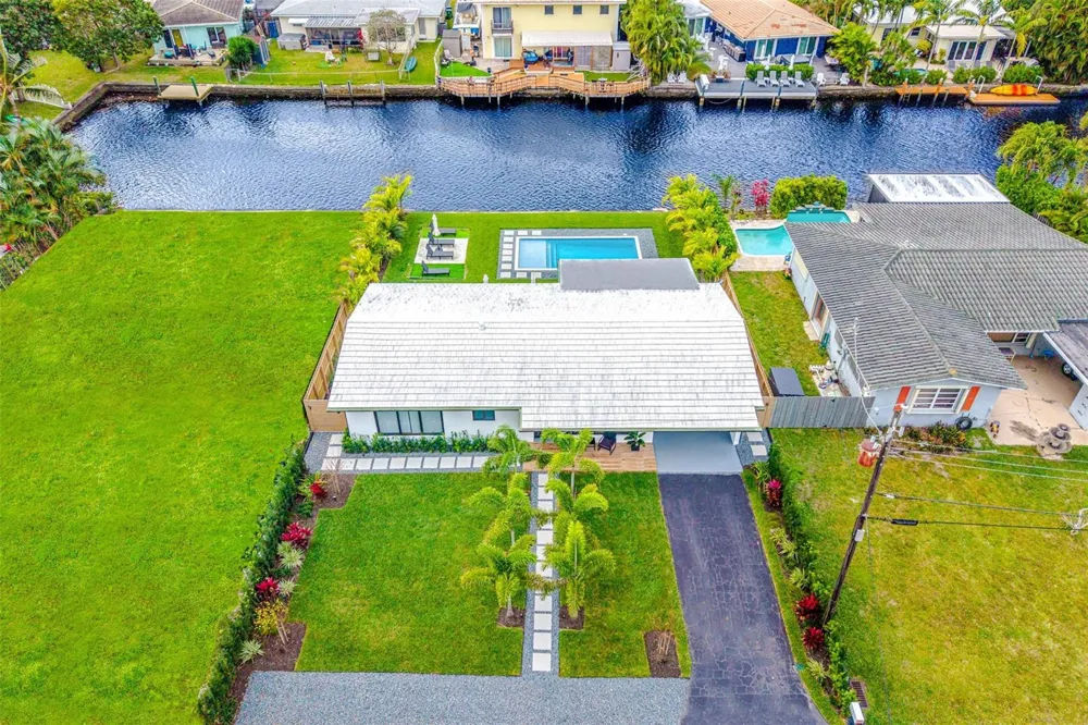 2925 NE 1ST AVENUE Wilton Manors, FL 33334
