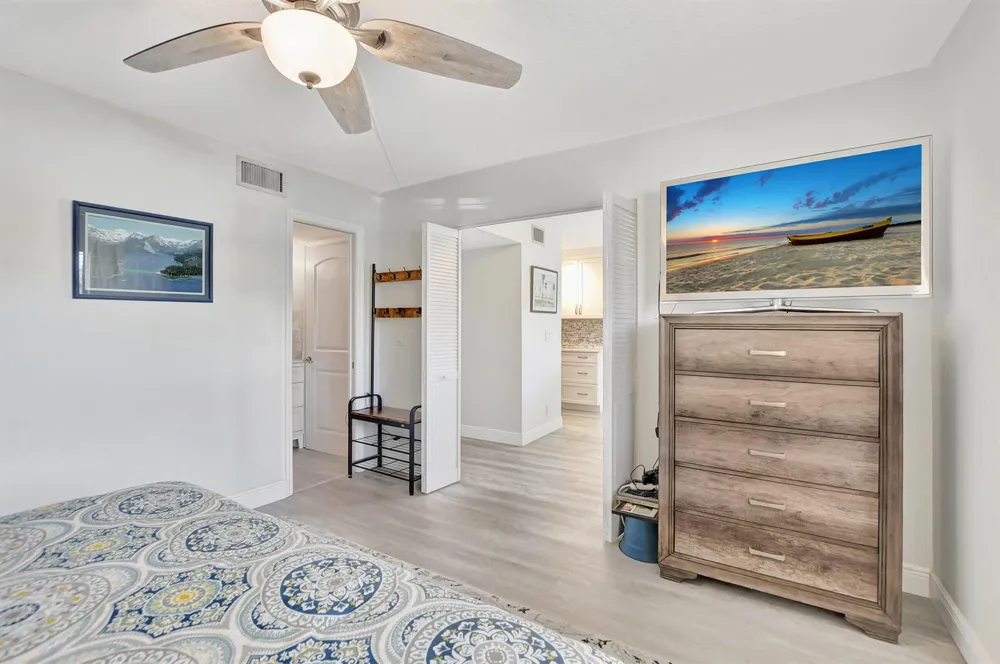 13865 Royal Palm Court Delray Beach, FL 33484
