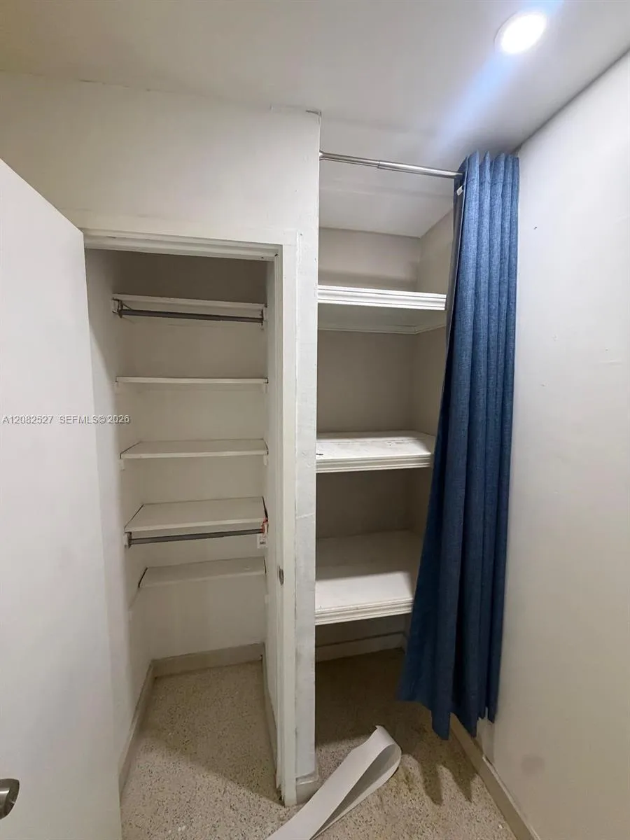 1100 NE 18th Ct #1-8 Fort Lauderdale, FL 33305