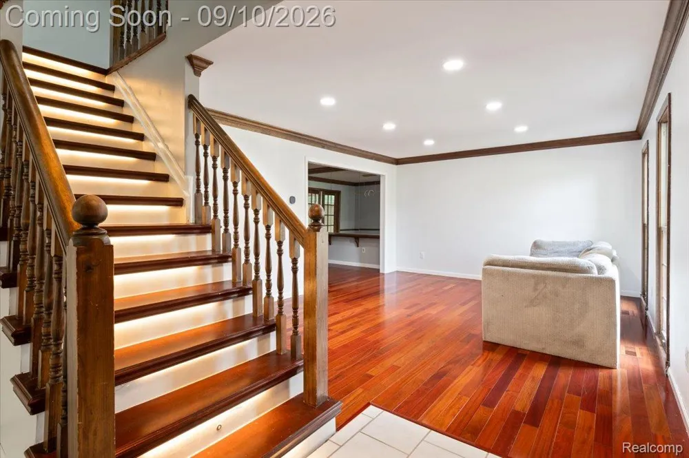 2196 Willow Leaf Drive Rochester Hills City, MI 48309