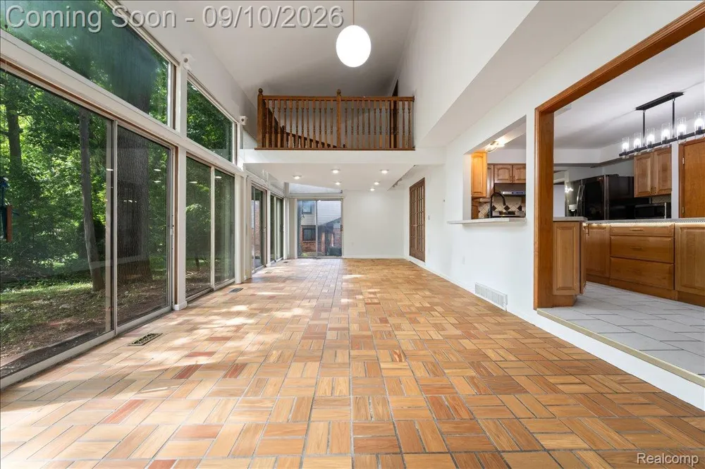 2196 Willow Leaf Drive Rochester Hills City, MI 48309