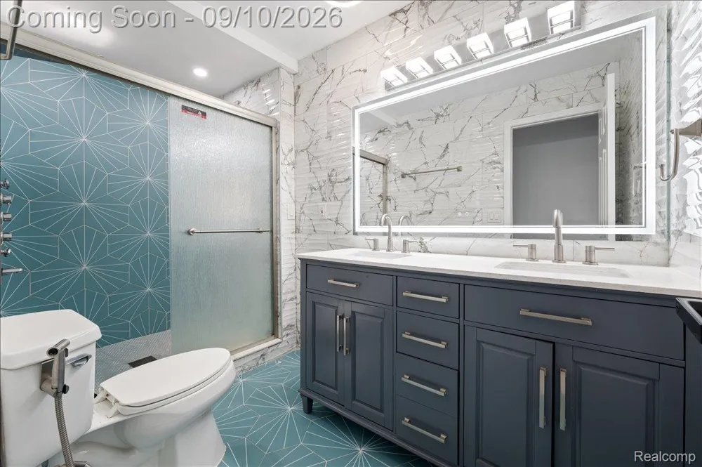 2196 Willow Leaf Drive Rochester Hills City, MI 48309